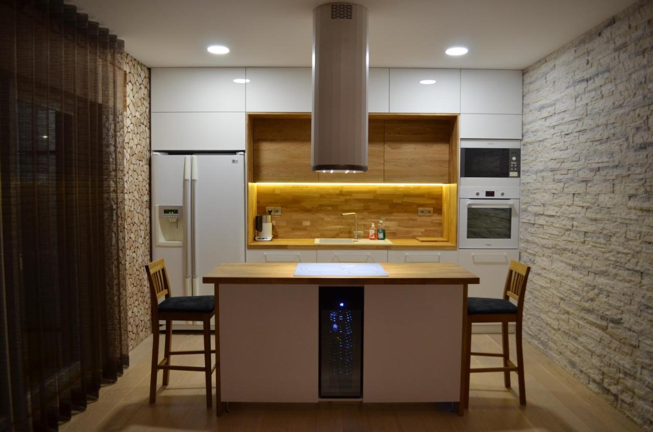 Ravila Puhkemaja Kuressaare Ngoại thất bức ảnh